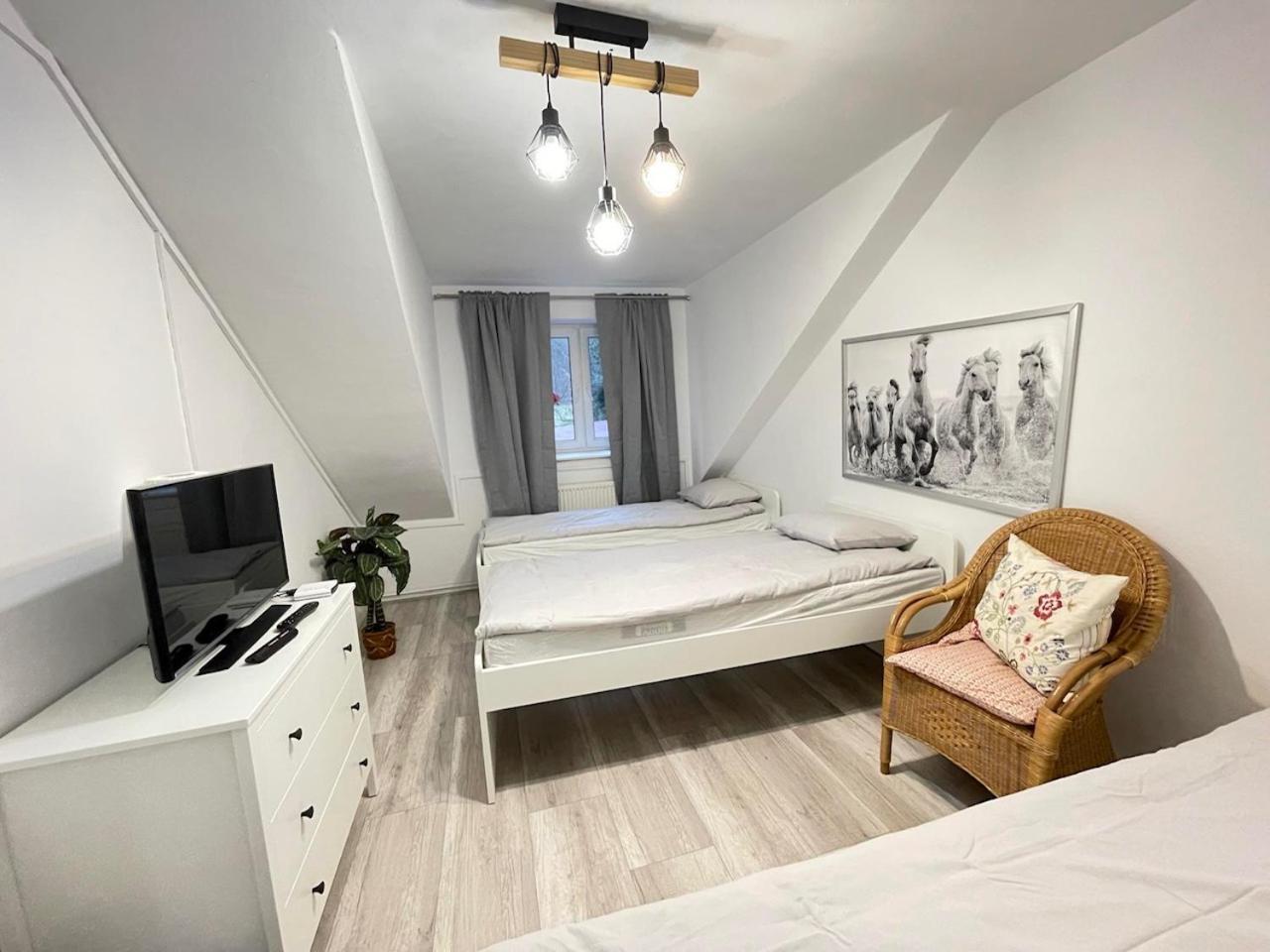 Ostoya Roztocze Hotel Szczebrzeszyn Ngoại thất bức ảnh
